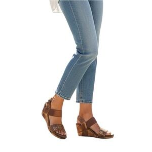 Boutique by Corkys slip on wedge sandals on copper metallic